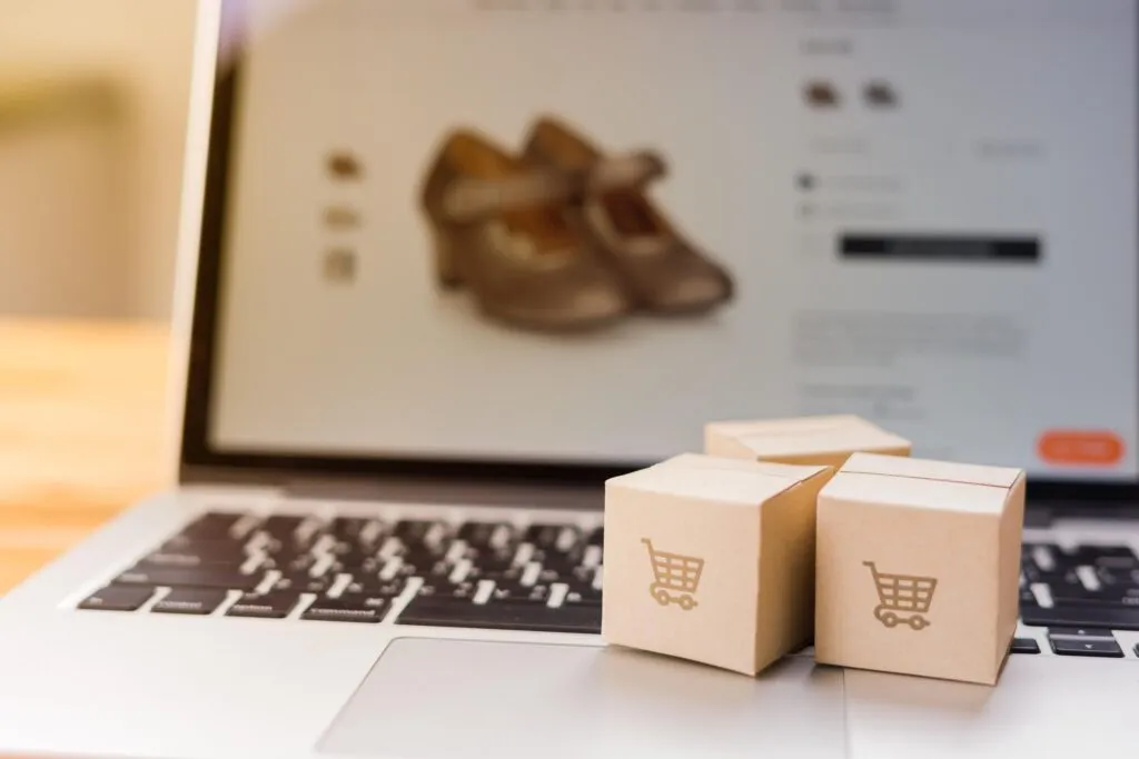 E-commerce Maroc en 2025 : Saisissez les Opportunités et Exploitez les Catégories Gagnantes 3 Un écran affichant une page produit avec quelques produits dessus