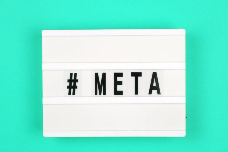 hashtag meta écrite en texte- faire connaître son entreprise sur Facebook